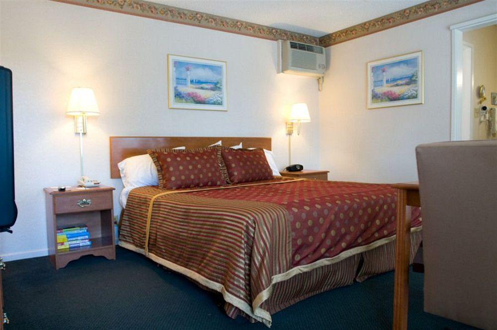 Vagabond Inn Σανιβέιλ Εξωτερικό φωτογραφία